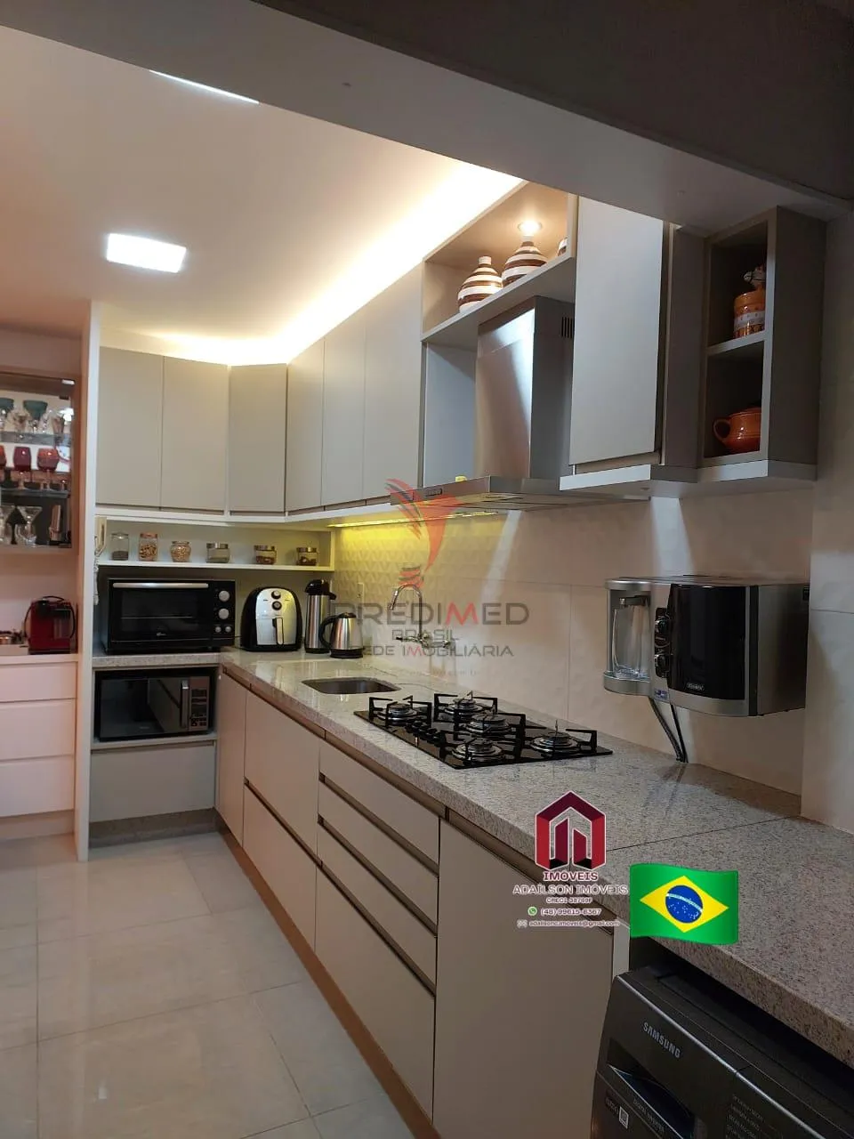 Imagem Apartamento com vista para o mar em Coqueiros Floripa- Conforto e Localização Privilegiada