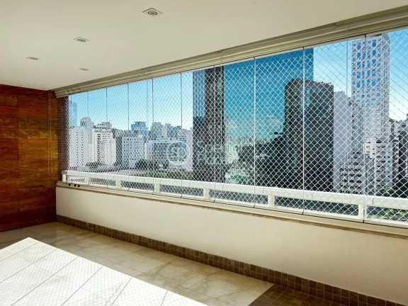 Imagem Excelente apartamento com 151m² no Itaim. Amplo living com varanda gourmet, sala de jantar e home t...