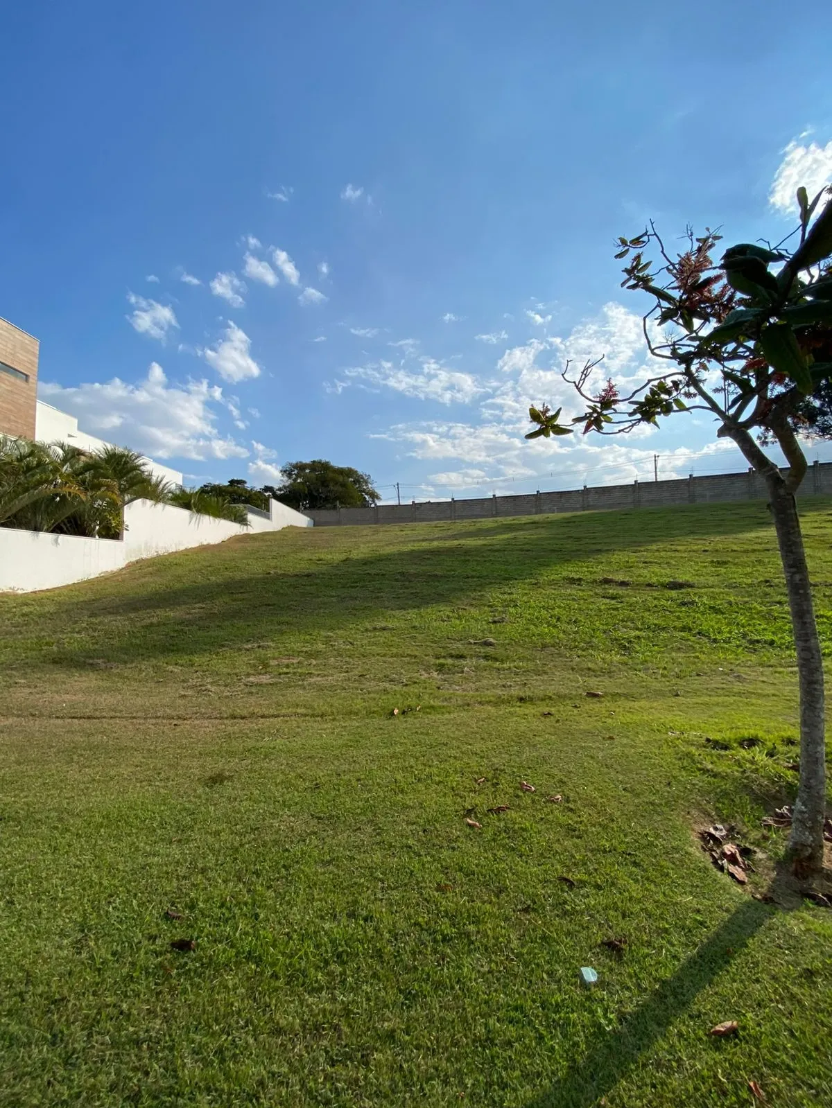 Imagem "Lindo Terreno de 788 m² no Condomínio Alphaville Nova Esplanada 2"