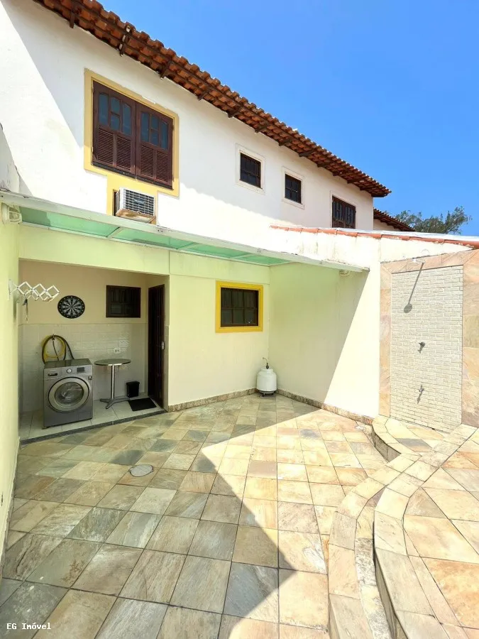 Imagem Casa para Venda em Araruama, Veneza (Praia Seca), 2 dormitórios, 2 suítes, 1 banheiro, 1 vaga