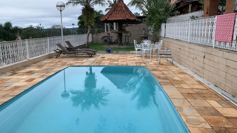Imagem Chácara Santa Isabel - 1.000M², Aceita Permuta Apartamento Zona Oeste/SP, 3 Dorms, 3 Suítes, 4 Vagas, Churrasqueira, Piscina, Campo de Futebol.