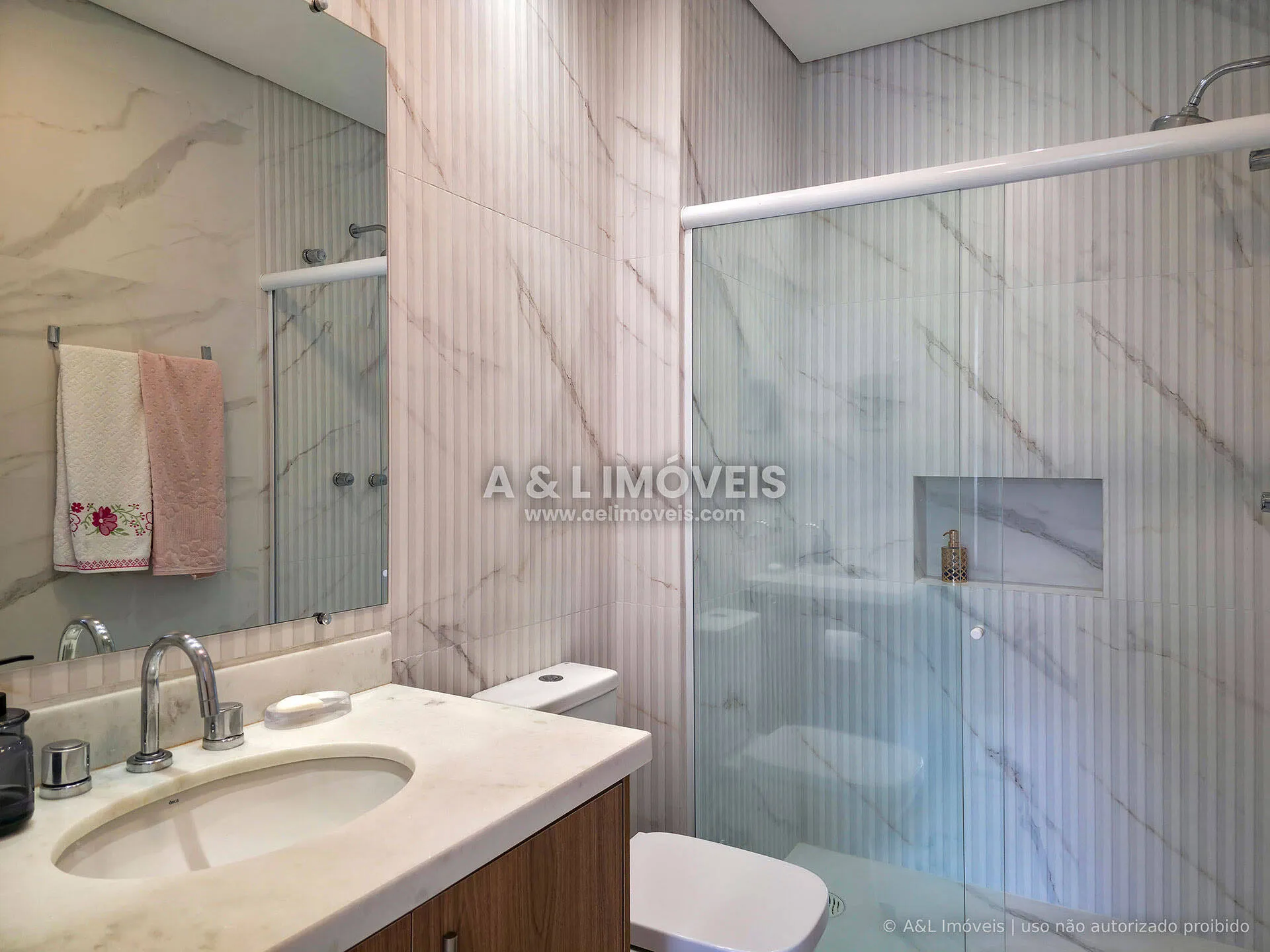Imagem Apartamento a 800 m do centro turístico de Capivari | Campos do Jordão