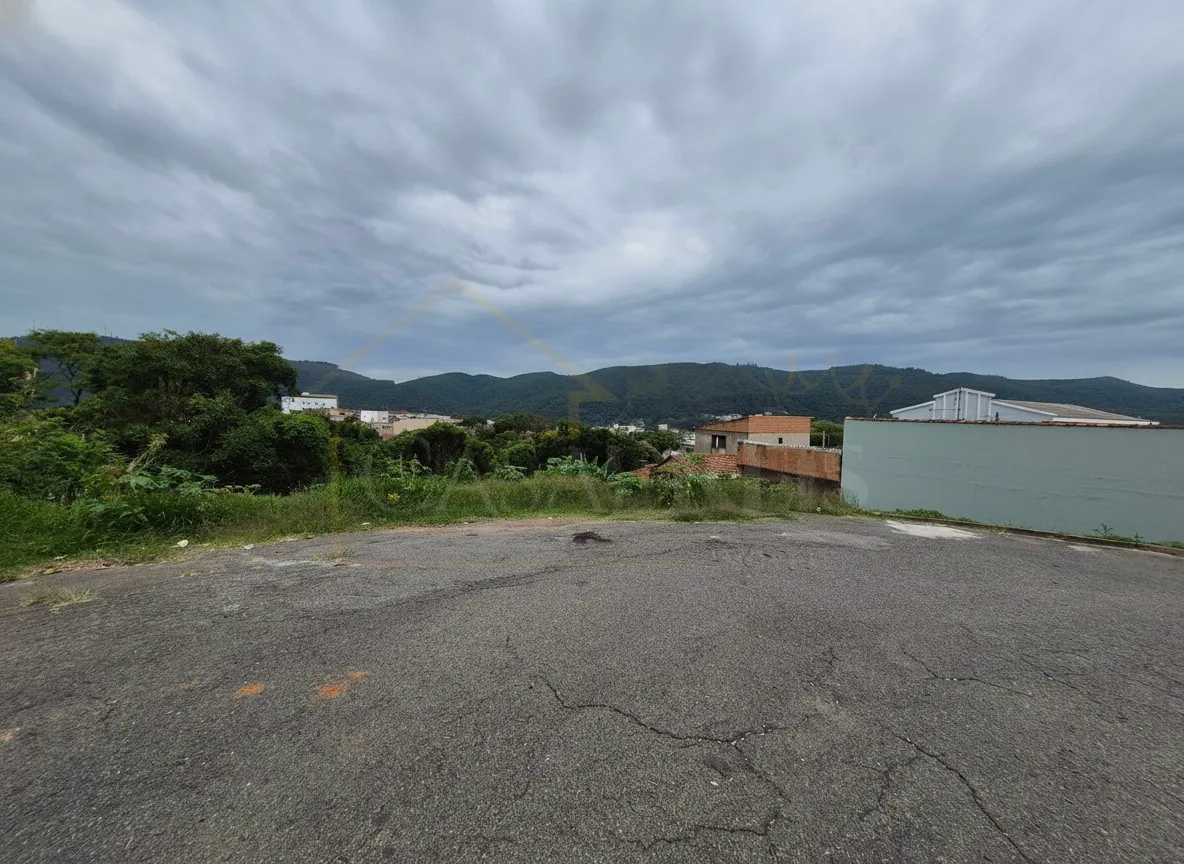 Imagem Terreno 620 m² à venda em Alto da Boa Vista, Poços de Caldas