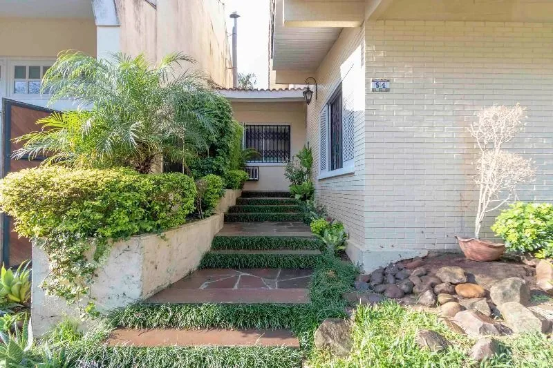 Imagem Casa para Venda - 420m², 5 dormitórios, sendo 2 suites, 6 vagas - Nonoai