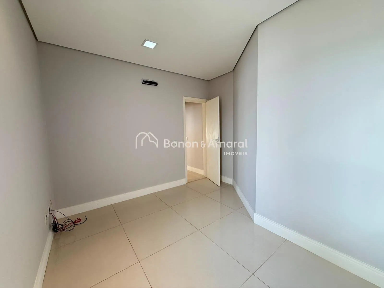 Imagem Casa em condomínio no Condomínio Terras Do Cancioneiro Paulínia, de 3 quartos, 260 m² à venda no Condomínio Terras do Cancioneiro - Paulínia/SP
