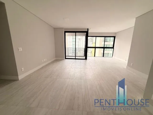 Foto do imóvel Apartamento Zona Central para Venda em Balneário Camboriú, PIONEIROS, 4 dormitórios, 4 suítes, 5 banheiros, 3 vagas em Rua Bruno Silva, 100 - PIONEIROS, Balneário Camboriú - SC