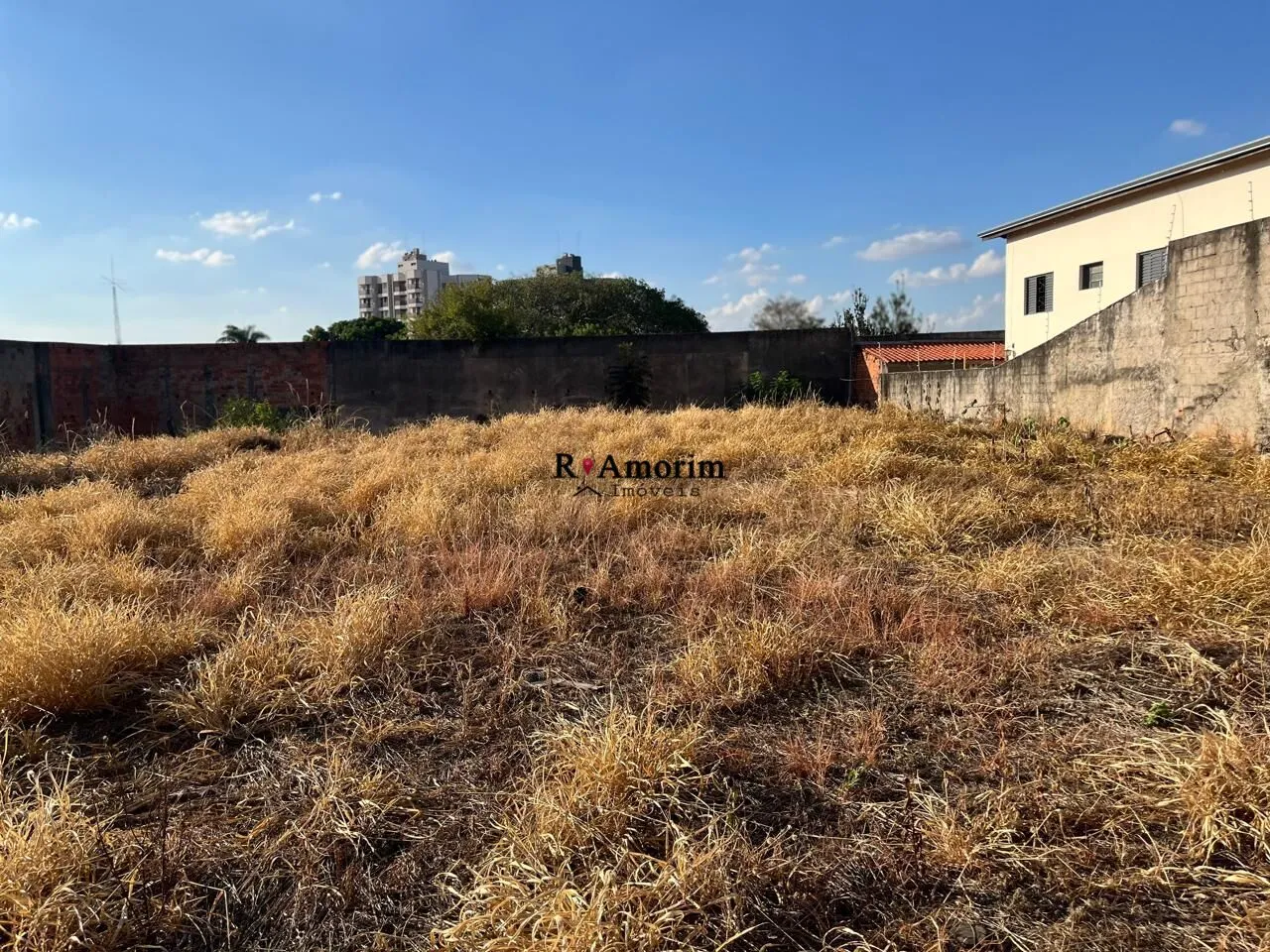 Imagem Terreno a venda em Itu/SP, com 1000 metros em ótima localização, ACEITA PERMUTA POR APTO EM ITU
