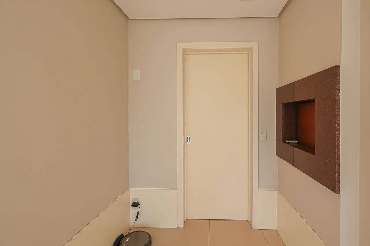 Imagem Apartamento de 3 quartos, 3 suítes, com 02 garagens individuais no Bairro Petrópolis, próximo a Encol.