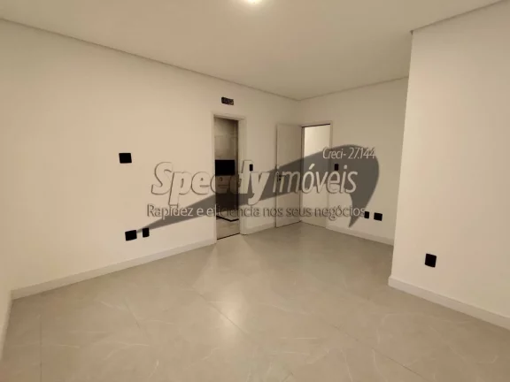 Imagem Casa para venda em Santos, sobreposta alta no Embaré