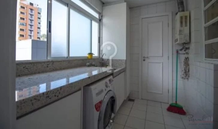 Imagem O Residencial Porto Seguro é localizado no centro da cidade, contém 4 dormitórios sendo 1 suíte ...