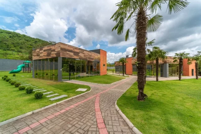 Imagem Gralha Azul Condomínio