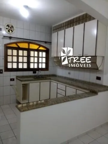 Imagem VENDA DE SOBRADO NO JORDANÓPOLIS, EM ARUJÁ/SP 318m², com 6 quartos, 2 suítes, 2 salas, cozinha c/planejados, despensa, edícula, 2 vagas. CONSULTE-NOS.