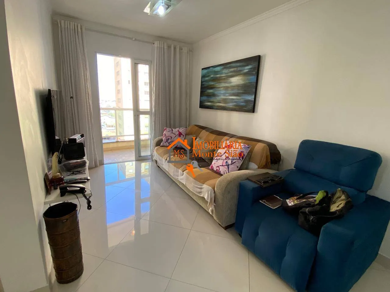 Foto do imóvel Apartamento com 2 dormitórios à venda, 62 m² por R$ 410.000,00 - Vila Milton - Guarulhos/SP
