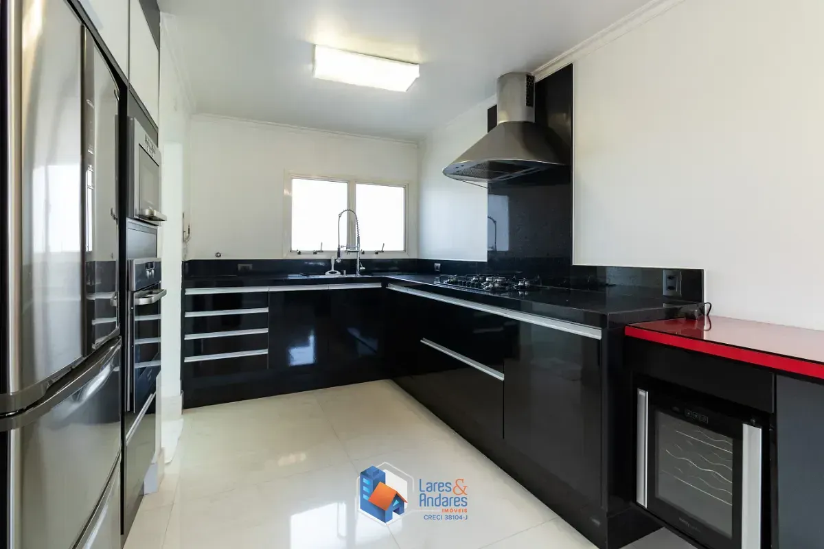 Imagem Apartamento para venda em Moema com 3 quartos, sendo 3 suítes, 150m²