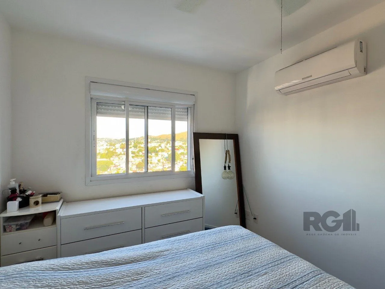 Imagem APARTAMENTO 2 DORMITÓRIOS COM SUÍTE E VAGA DE GARAGEM PRÓXIMO À PUCRS