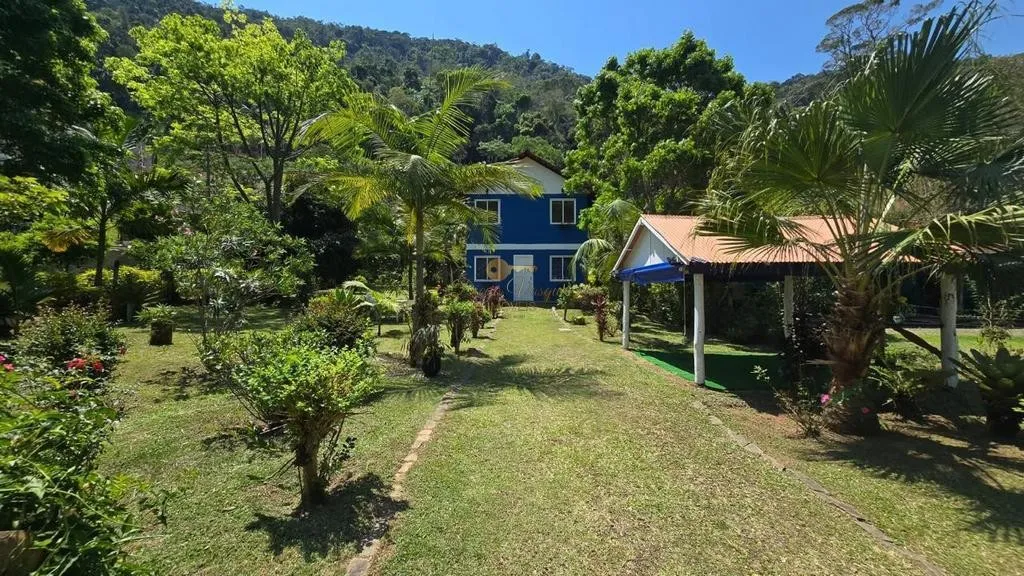 Imagem Casa em Condomínio para Venda em Teresópolis / RJ no bairro Albuquerque