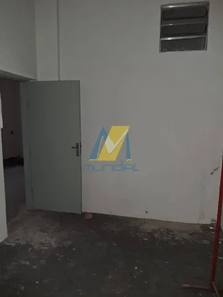 Imagem Salão comercial amplo para seu negócio crescer com visibilidade e acesso