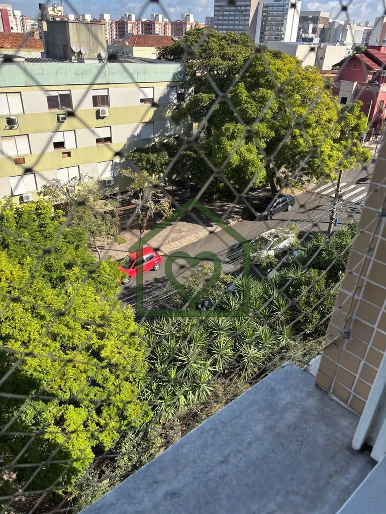 Imagem VENDO E FACILITO, ótimo apartamento com 2 dormitórios, 1 banheiro com gás central, ampla cozinha ...