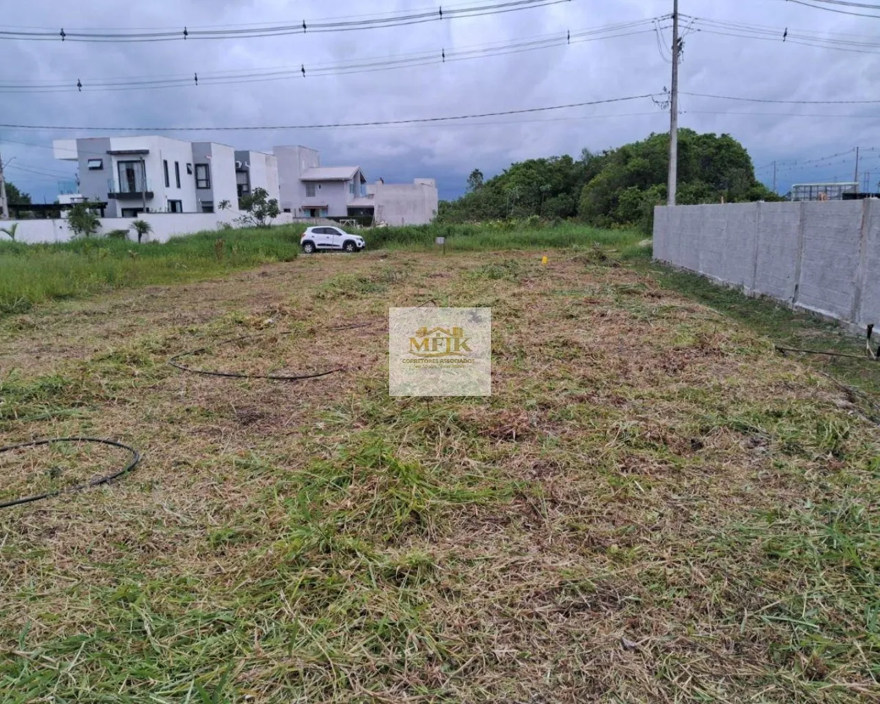 Imagem Terreno de 450 m² à venda em Atami Sul