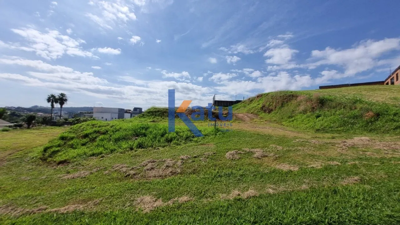 Imagem Excelente terreno à venda no Condomínio Residencial dos Lagos. Com uma área total de 850 m² e to...