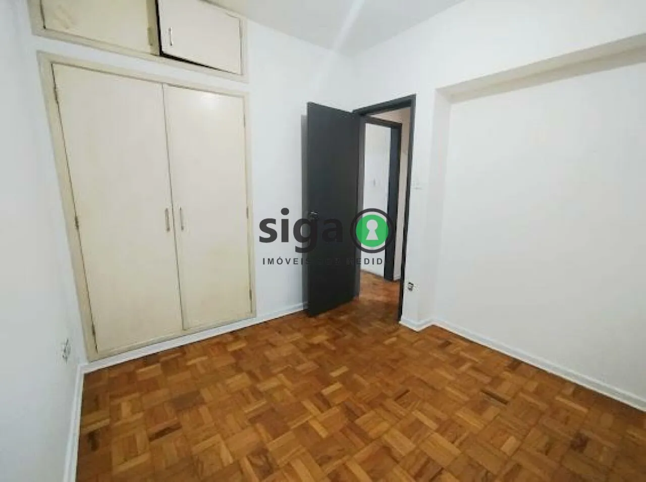 Imagem Casa Comercial no Itaim Bibi para locação com 105m², com 5 salas, 1 banheiros e 2 vagas, sem mobilia