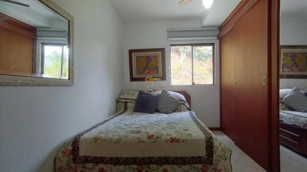 Imagem Casa em Condomínio para Venda em Teresópolis / RJ no bairro Panorama