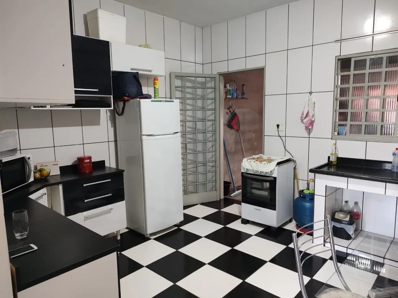 Imagem Casa à venda 3 Quartos, 1 Suite, 4 Vagas, 200M², Loteamento Residencial e Comercial Araguaia, Pindamonhangaba - SP