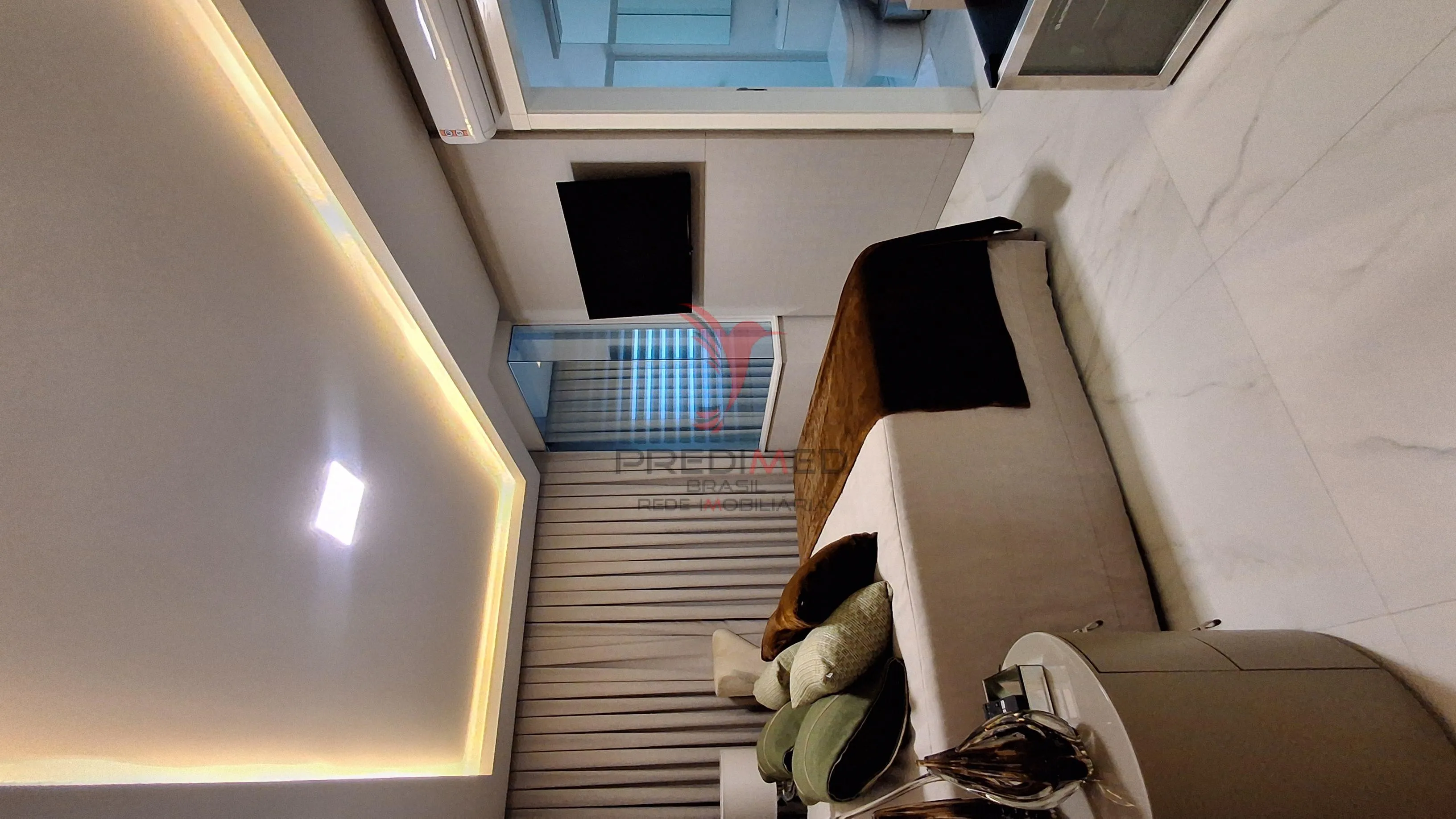 Imagem Apartamento alto padrão na meia praia