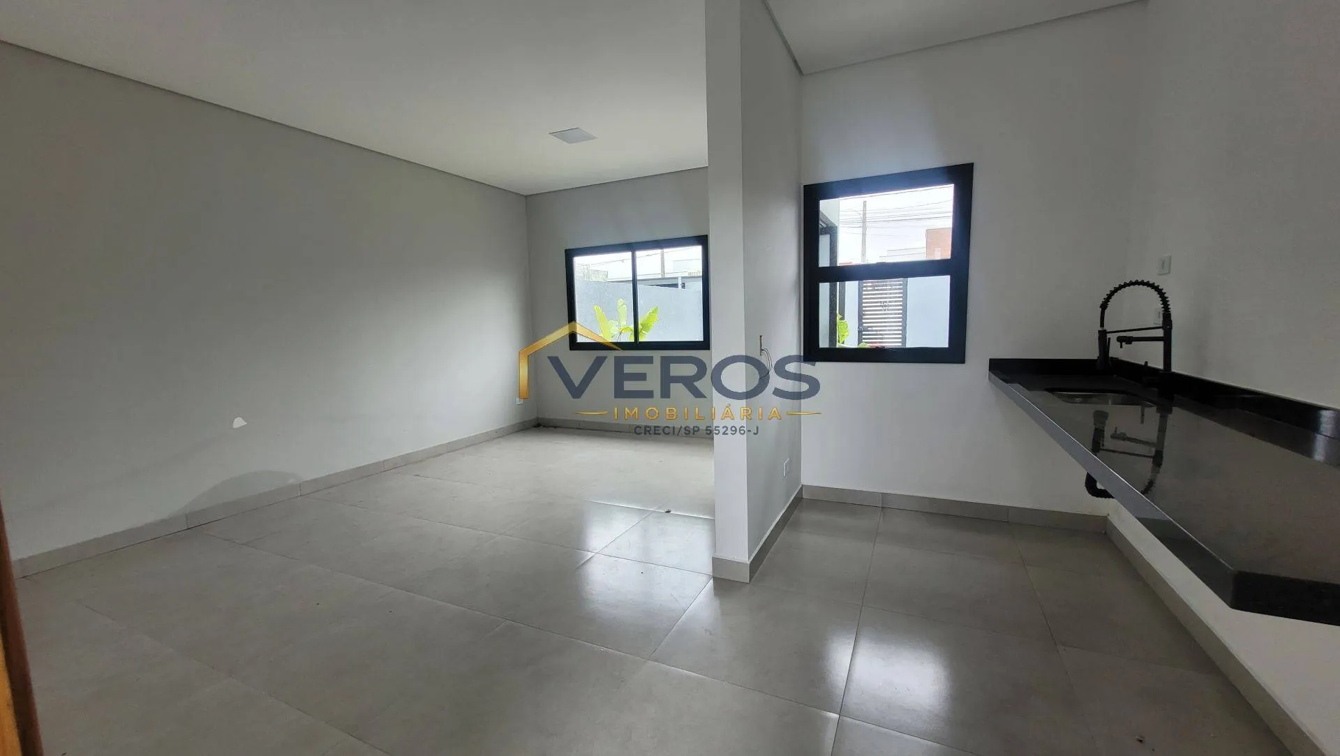 Imagem Casa nova à venda no Golfinhos - Caraguatatuba/SP