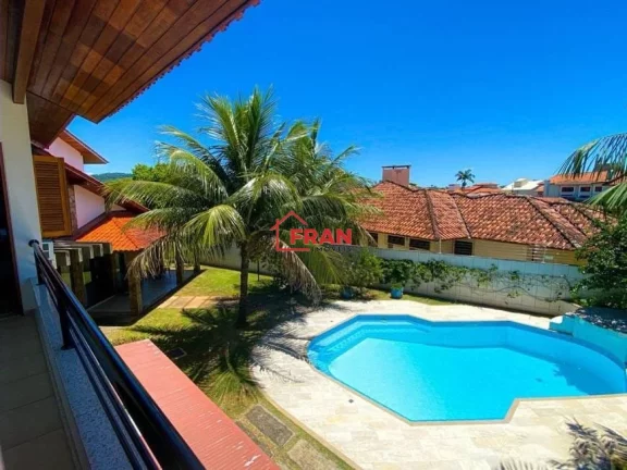Foto do imóvel Linda casa de dois pavimentos de Alto Padrão
