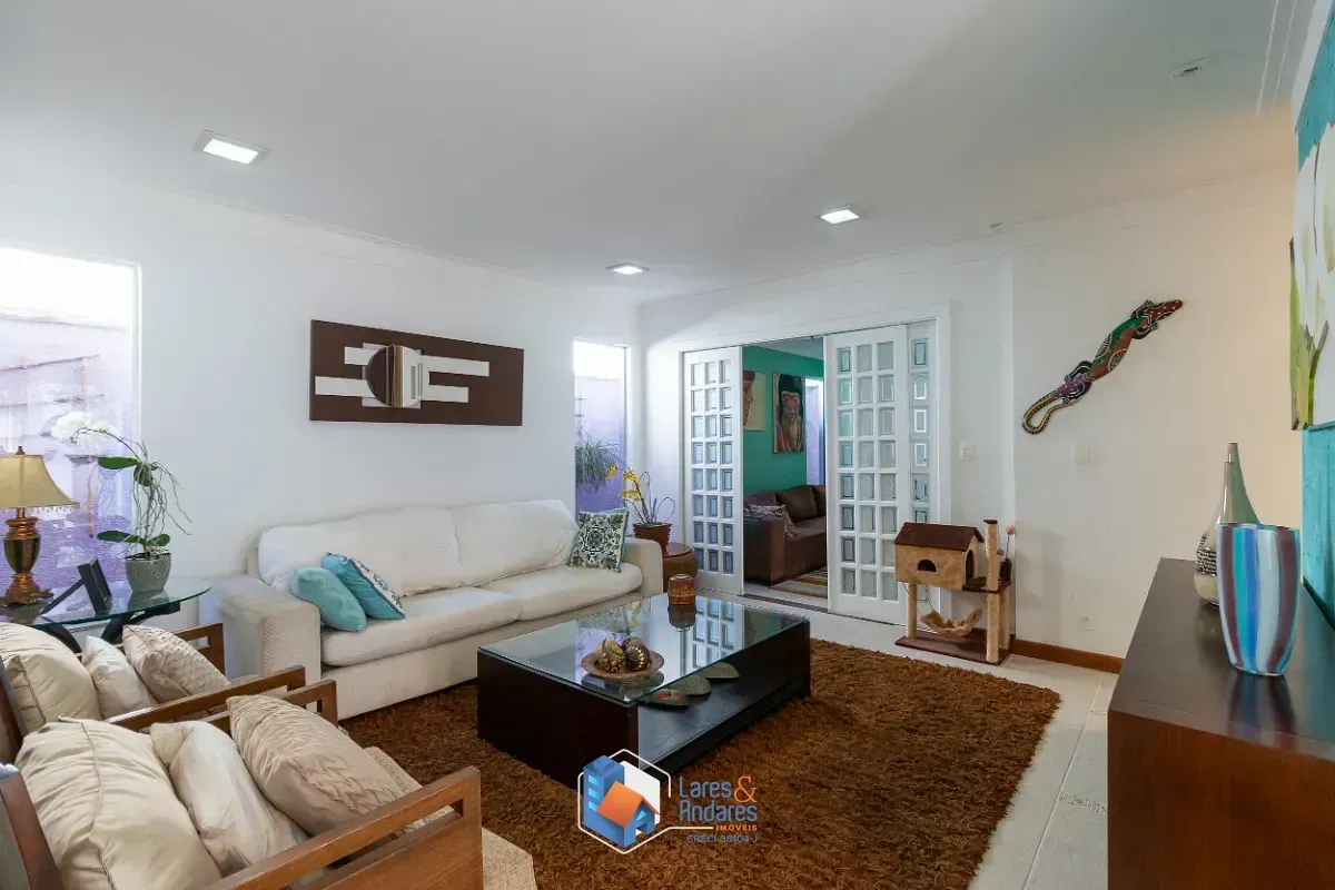 Foto do imóvel Casa para venda em Planalto Paulista com 3 quartos, sendo 1 suíte, 320m² em Avenida Nhandu