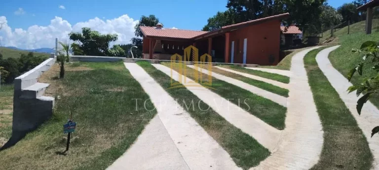 Foto do imóvel Maravilhosa chacara duas casas piscina espaço gourmet em condominio fechado em Estrada Lago do Sol