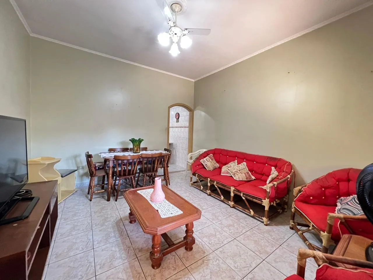 Imagem Casa para Venda em Praia Grande, Caiçara, 3 dormitórios, 1 suíte, 1 banheiro, 2 vagas