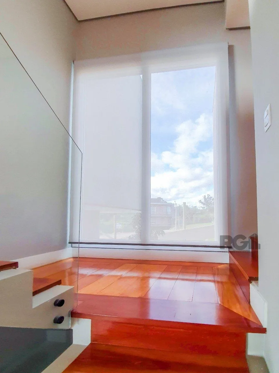 Imagem Casa Condominio para Venda - 293.86m², 3 dormitórios, sendo 3 suites, 2 vagas - Alphaville