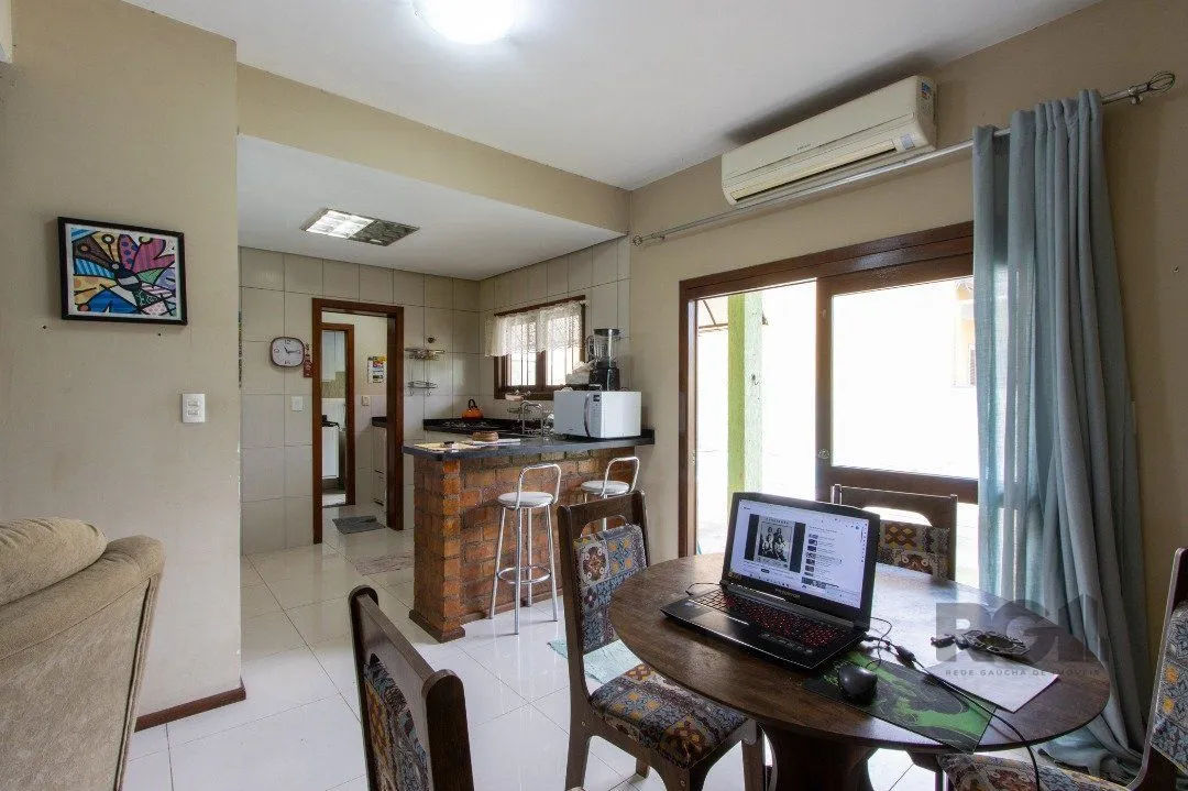 Imagem Casa para Venda - 174m², 3 dormitórios, sendo 1 suites, 2 vagas - Jardins do Prado