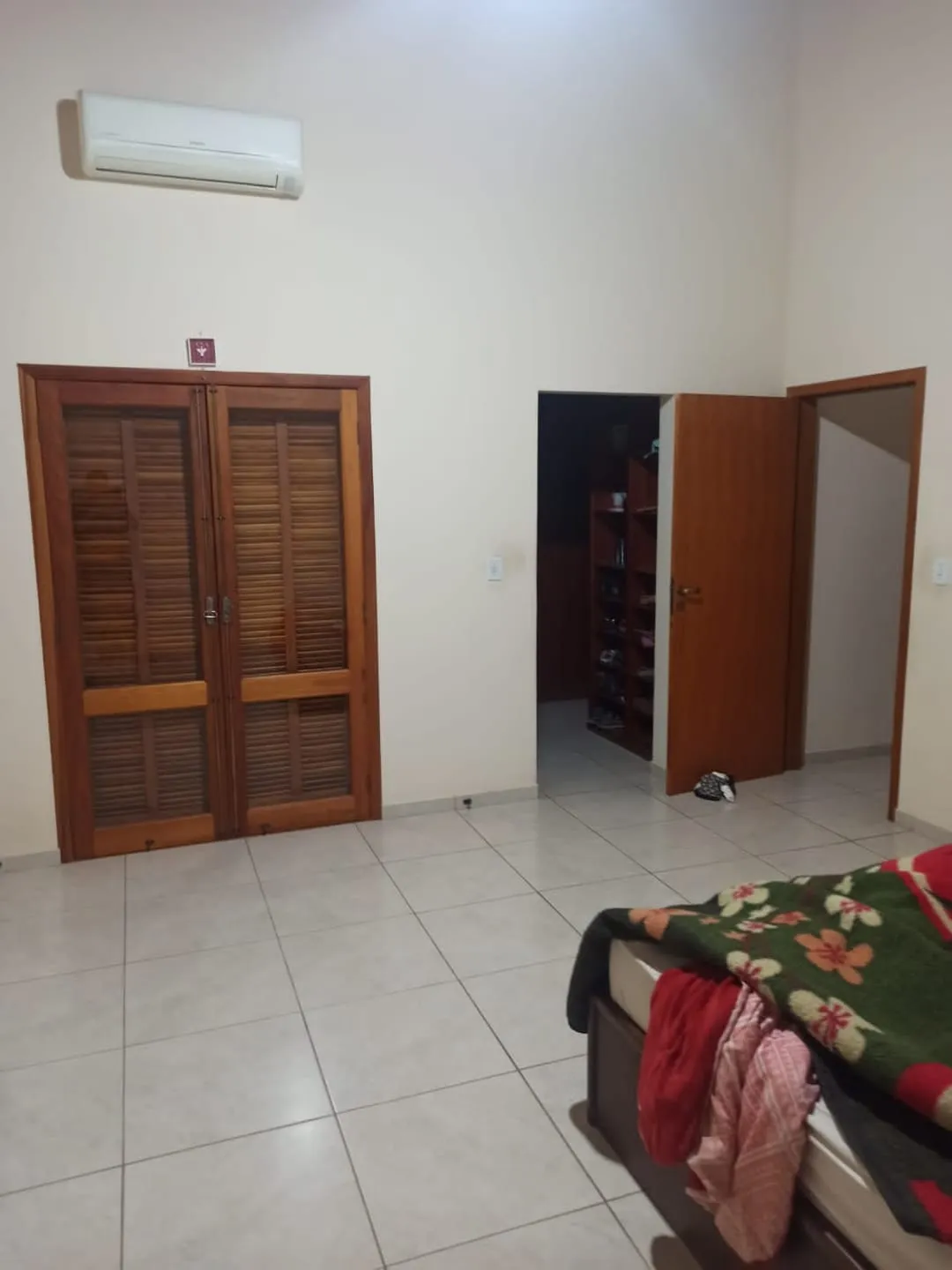 Imagem Casa à venda 3 Quartos, 1 Suite, 2 Vagas, 258M², Caminho Novo, Tremembé - SP | Pinheiros de Tremembé