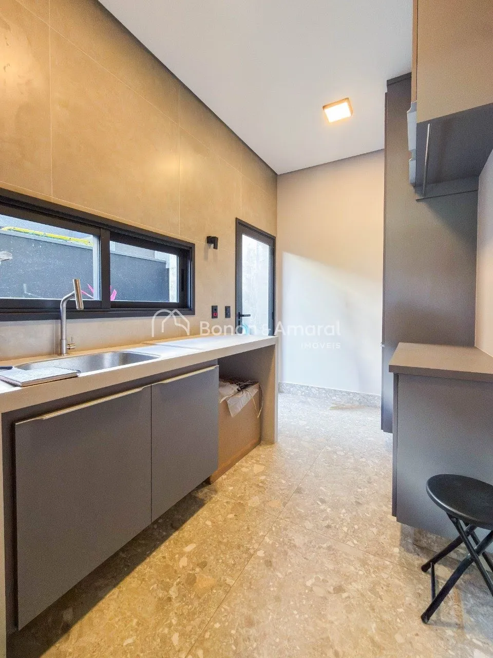 Imagem Casa em condomínio à venda, 4 suítes, alto padrão, região do Alphaville Campinas