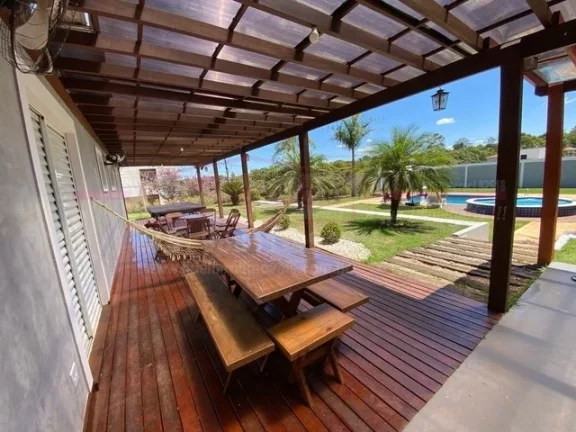 Imagem Belíssima casa de campo de alto Padrão em condomínio fechado