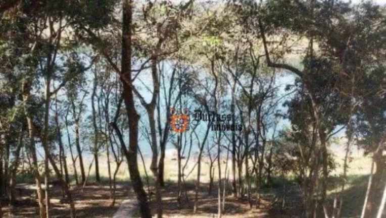 Imagem Chácara com 3 dormitórios à venda, 1100 m² por R$ 1.150.000,00 - Paiol Grande - Joanópolis/SP
