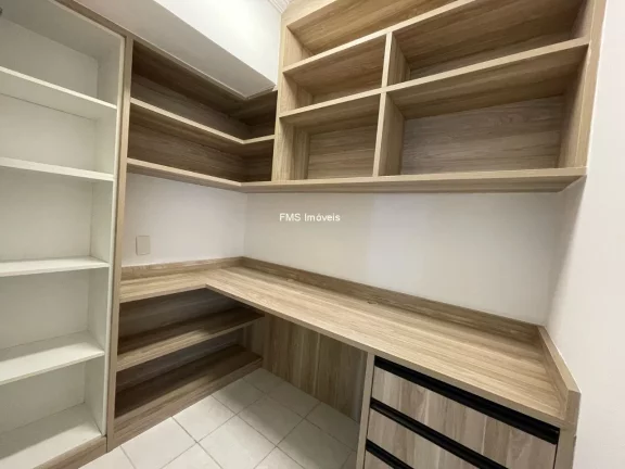 Imagem Apartamento à venda em Moema, com 3 quartos sendo 1 suíte, 3 banheiros, 1 vaga.