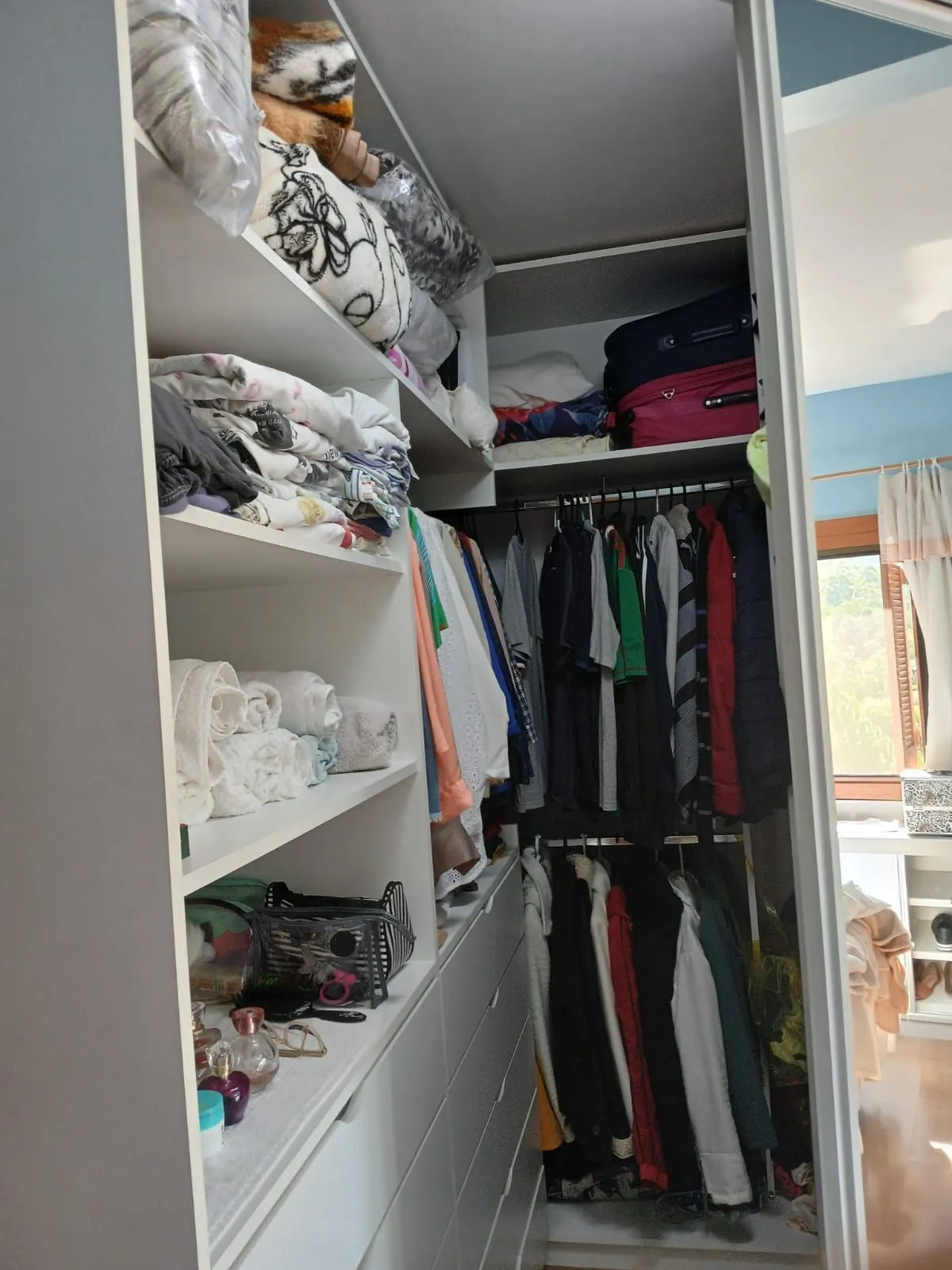 Imagem Casa a venda com piscina de 3 dormitórios em porto alegre