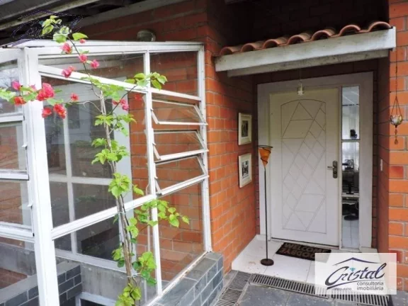 Imagem Casa com 4 dormitórios (1 suíte) à venda, 205 m² - Condomínio Parque das Artes - Embu das Artes/SP