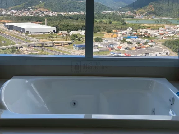Imagem Excelente apartamento frente mar em Balneário Camboriú.