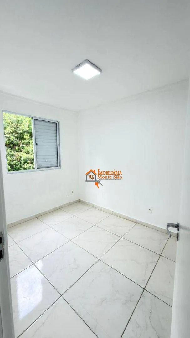 Imagem Apartamento com 2 dormitórios à venda, 38 m² por R$ 249.000,00 - São João - Guarulhos/SP