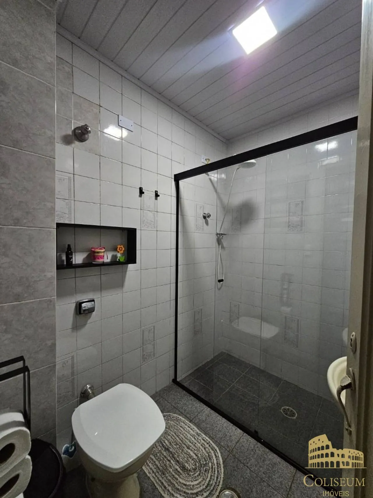 Imagem Kitnet com 1 dormitório para alugar, 32 m² por R$ 1.600,00/mês - Boqueirão - Praia Grande/SP