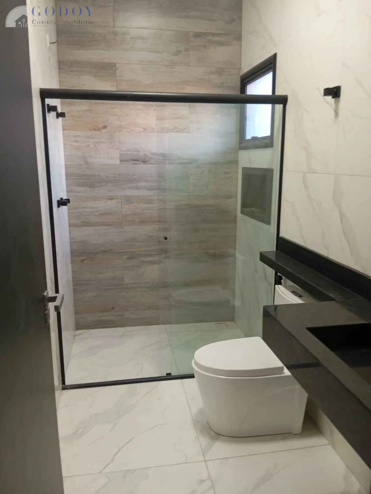 Imagem Residência Moderna com Área Gourmet, Piscina e 3 Suítes