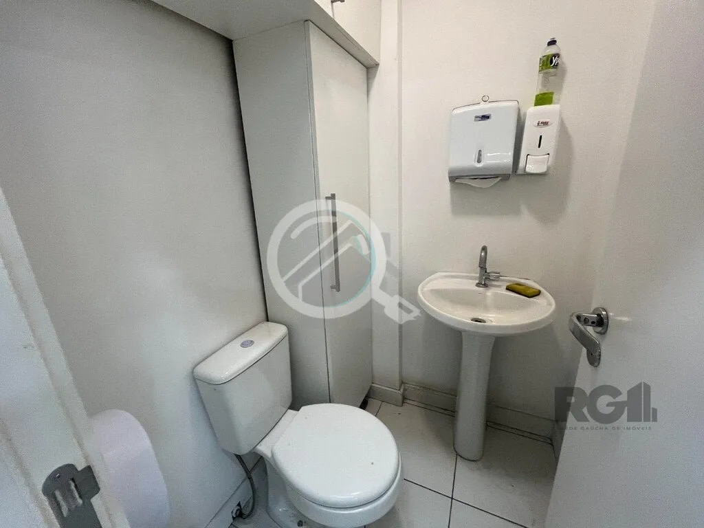 Imagem Sala Comercial Sofisticada em frente ao Parque da Redenção - Bom Fim, Porto Alegre Para quem busca...