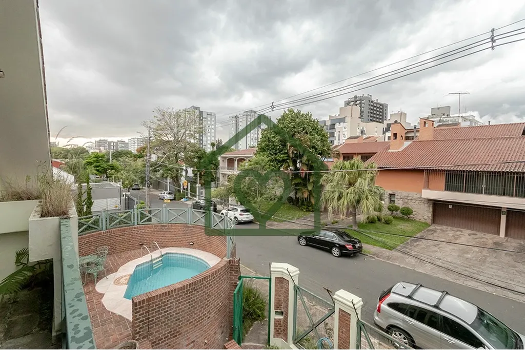 Imagem Casa à venda na Rua Frei Henrique Golland Trindade, próximo à Av. Anita Garibaldi, no bairro Boa ...