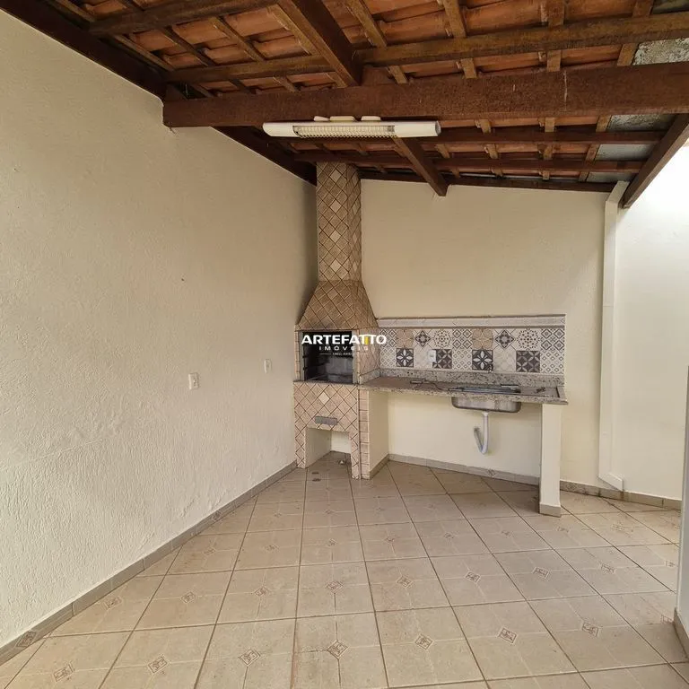 Imagem Casa com 3 dormitórios no bairro José de Carlos