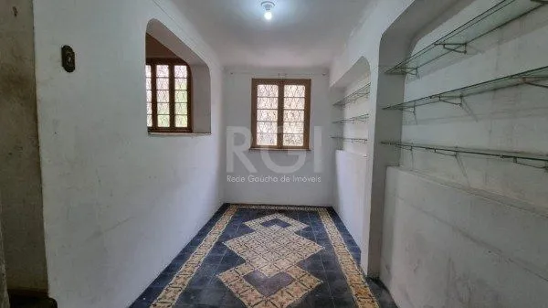Imagem Casa para Venda - 200m², 2 dormitórios, 1 vaga - Moinhos de Vento